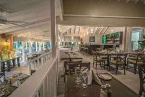 Pineapple Grill tables