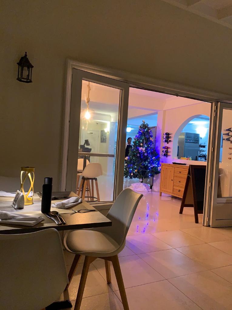 The Villa 8
